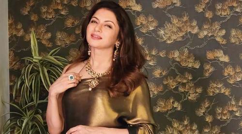 লাচ্ছি খাওয়া নিয়ে বিতর্কে মুখ খুললেন অভিনেত্রী ভাগ্যশ্রী