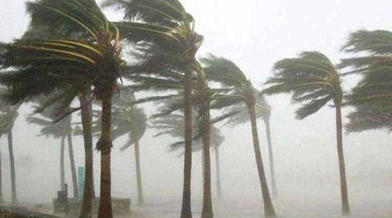 সকালের মধ্যেই ১৪ জেলায় ৬০ কিমি বেগে ঝড়ের শঙ্কা
