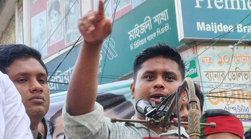 বিএনপি মানুষের হাতে মোমবাতি-হারিকেন ধরিয়ে দিয়েছে: হাসনাত আবদুল্লাহ