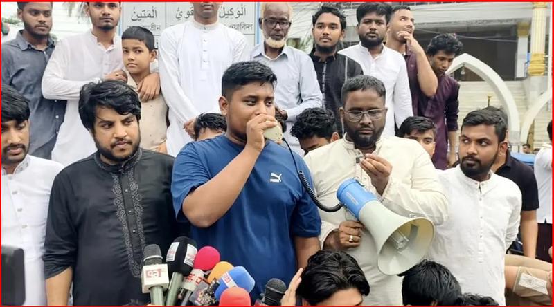 গণভোট নিয়ে সরকারের অবস্থানে জনগণ হতাশ: হাসনাত আবদুল্লাহ