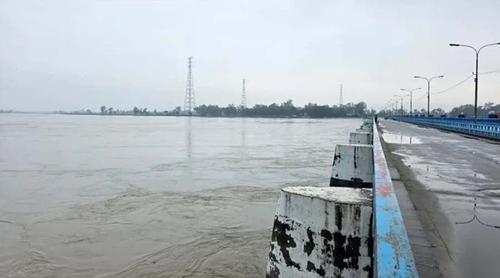 টানা কয়েকদিনের ভারী বৃষ্টি ও উজানের ঢলে তিস্তার পানি বিপৎসীমার ওপরে