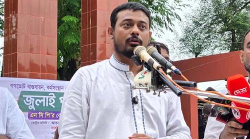 বন্যায় মানুষ মারা যাচ্ছে, প্রধানমন্ত্রী সেখানে না গিয়ে গেলেন বরিশালে: নাসীরুদ্দীন পাটওয়ারী