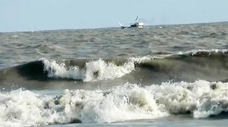 কক্সবাজারে ট্রলারডুবিতে ৫ জনের মরদেহ উদ্ধার
