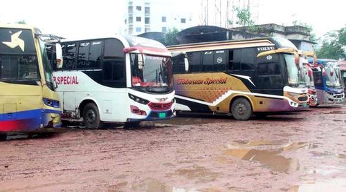 রাজশাহীর সঙ্গে সারা দেশের বাস চলাচল বন্ধ