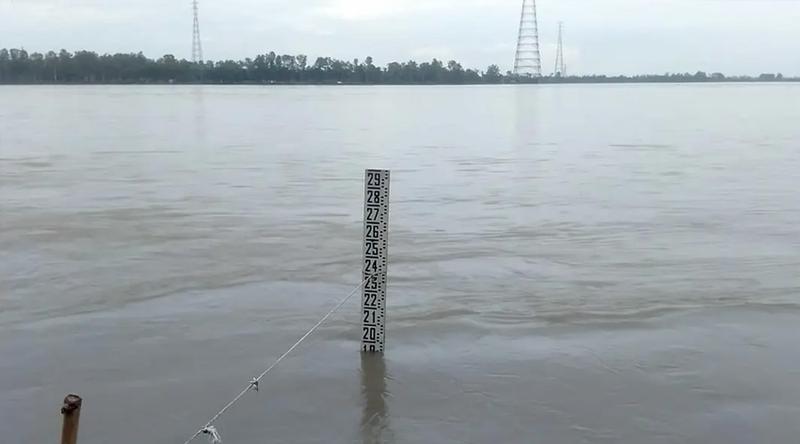 তিস্তার পানি কমে বিপৎসীমার নিচে