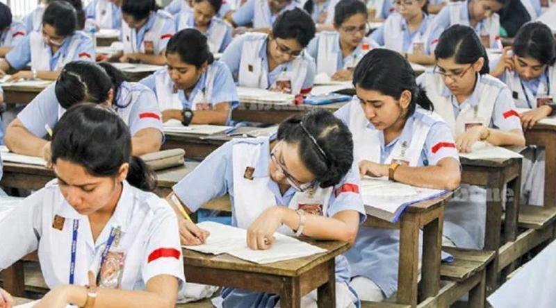 চট্টগ্রাম বোর্ড ছাড়া সারা দেশে চলবে এইচএসসি পরীক্ষা, সিদ্ধান্ত শিক্ষা মন্ত্রণালয়ের