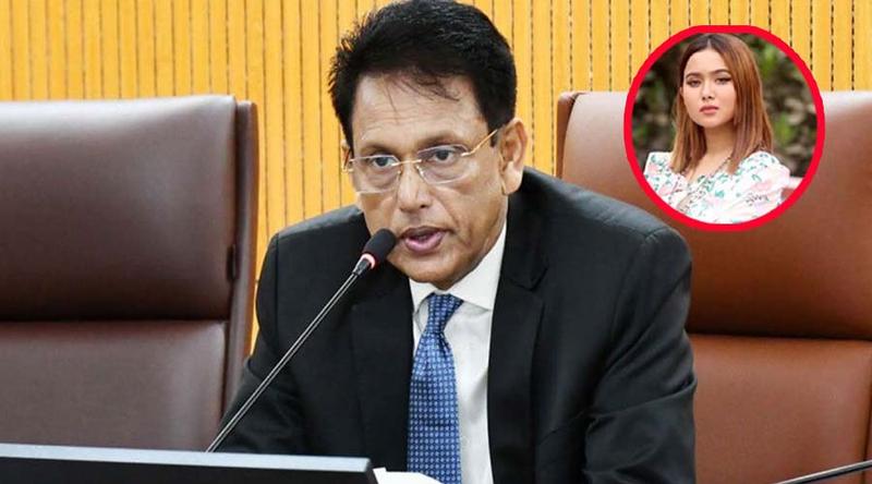 শিক্ষামন্ত্রীকে নিয়ে বিতর্কের মাঝেই ফের মুখ খুললেন চমক