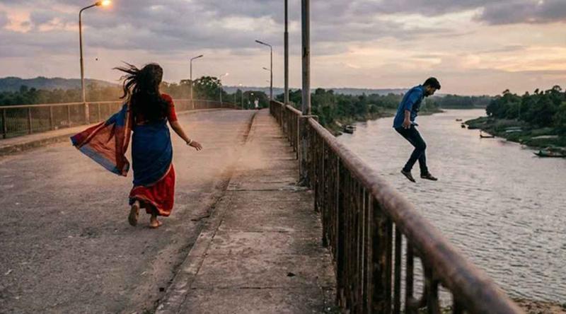 একসঙ্গে মরার সিদ্ধান্ত নিয়ে যমুনায় ঝাঁপ দিলেন প্রেমিক, পালিয়ে গেলেন প্রেমিকা