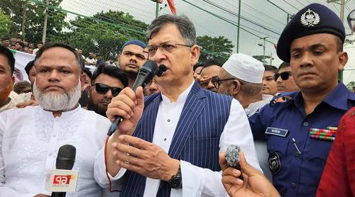 বন্যাদুর্গতদের সহায়তায় সরকারি-বেসরকারি উদ্যোগ অব্যাহত