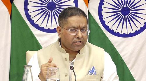 শেখ হাসিনাকে প্রত্যর্পণের অনুরোধ আইনি প্রক্রিয়ায় খতিয়ে দেখছে ভারত: জয়সওয়াল