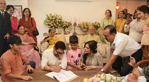 তৃতীয় বিয়ে করে খুনের হুমকি পেলেন আমির খান