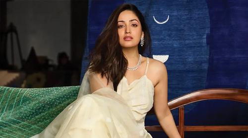 সেরা অভিনেত্রীর পুরস্কার পেয়ে আবেগঘন ইয়ামি