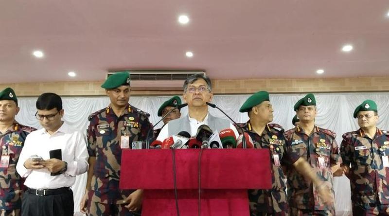 পুশ-ইন ও মানবপাচার রোধে বিজিবিকে কঠোর অবস্থানের নির্দেশ স্বরাষ্ট্রমন্ত্রীর