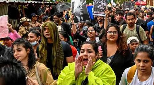 দিল্লিতে নিজেদের দাবিতে অনড় বিক্ষোভকারীরা, ছাড়েননি রাজপথ