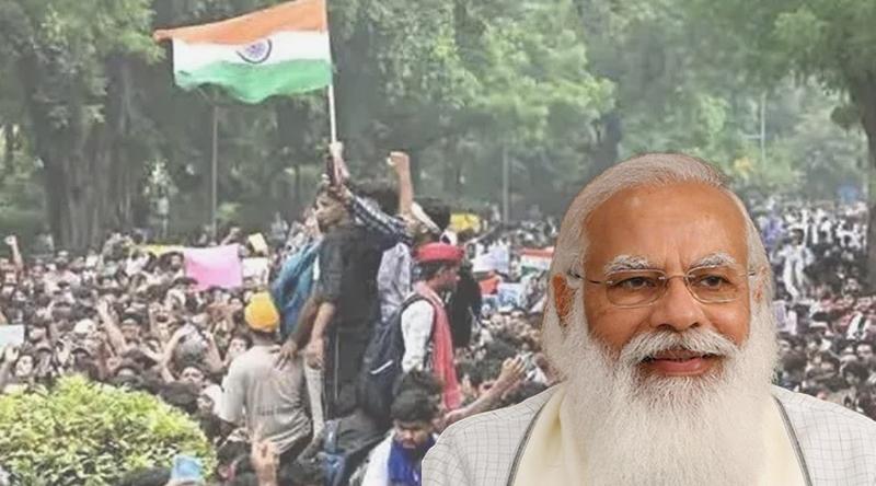 শিক্ষার্থীদের স্বার্থ সবার আগে, প্রশ্নফাঁসের বিচার হবে: মোদি
