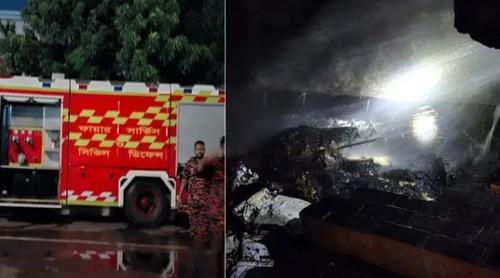 শাহজালাল বিমানবন্দর কার্গো ভিলেজের পাশে আগুন, ফায়ার সার্ভিসের প্রচেষ্টায় সম্পূর্ণ নিয়ন্ত্রণে
