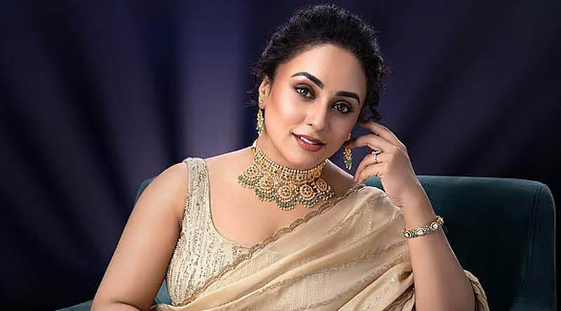 ছাত্র আন্দোলনের বিরুদ্ধে পোস্ট করে ৩ লাখ ফলোয়ার হারালেন অভিনেত্রী