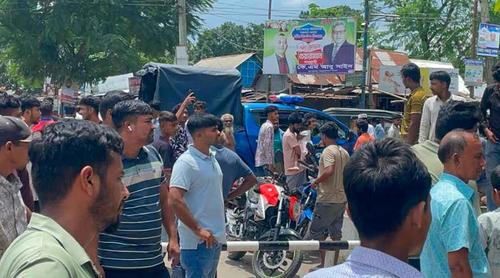 হাতির ধাক্কায় অটোরিকশা উল্টে ১০ মাসের এক শিশুর মৃত্যু
