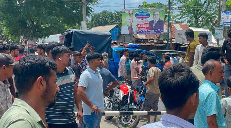 হাতির ধাক্কায় অটোরিকশা উল্টে ১০ মাসের এক শিশুর মৃত্যু