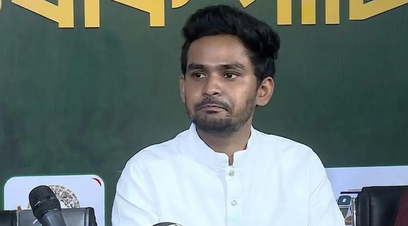 পুলিশের উপস্থিতিতেই সারজিস-পাটওয়ারীর ওপর হামলা উদ্বেগজনক: আসিফ মাহমুদ
