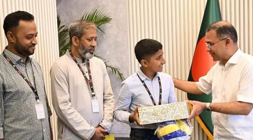 মাইলস্টোনে বোন হারানো তাহসিনের হাসির গল্প ছুঁয়েছে প্রধানমন্ত্রীকে