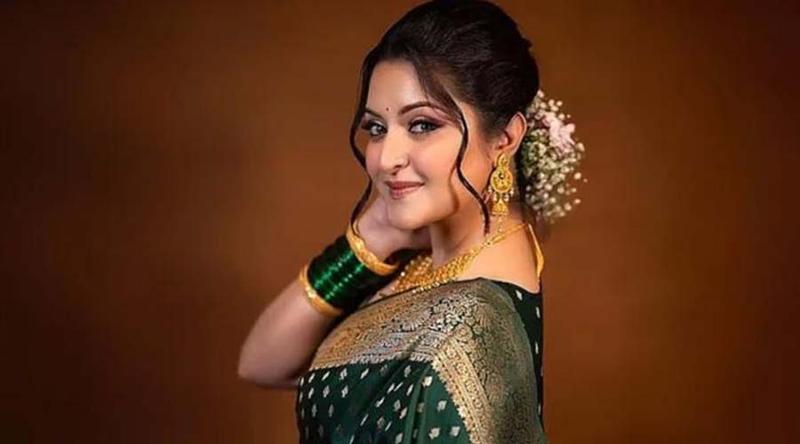 ভাইয়ের সঙ্গেও ছবি দিলেও গালি খান পরীমনি