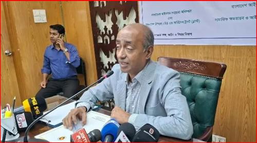 উনি কীভাবে দেশে আসবেন, এটা তার সমস্যা