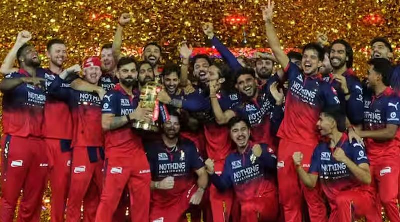 গিলদের পাত্তা না দিয়ে ফের চ্যাম্পিয়ন কোহলির বেঙ্গালুরু