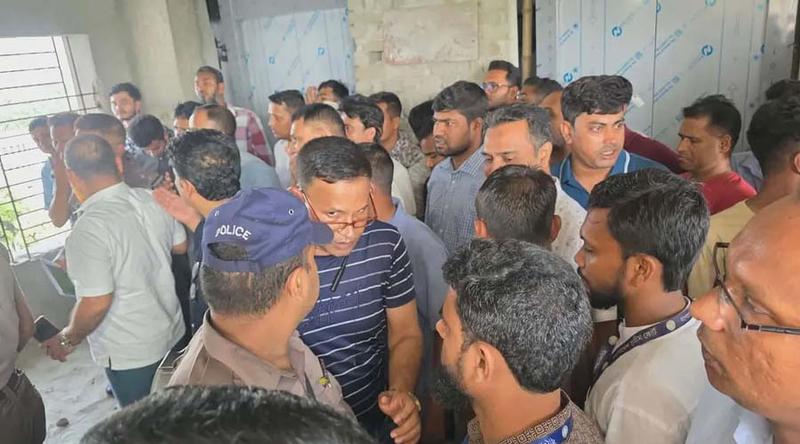 সুপ্রিম কোর্টে এক বিচারপতির জমাদারের মরদেহ উদ্ধার
