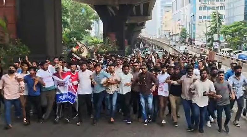 চট্টগ্রামে আবারও ‘শতাধিক’ নেতা-কর্মী নিয়ে নিষিদ্ধ ছাত্রলীগের ঝটিকা মিছিল