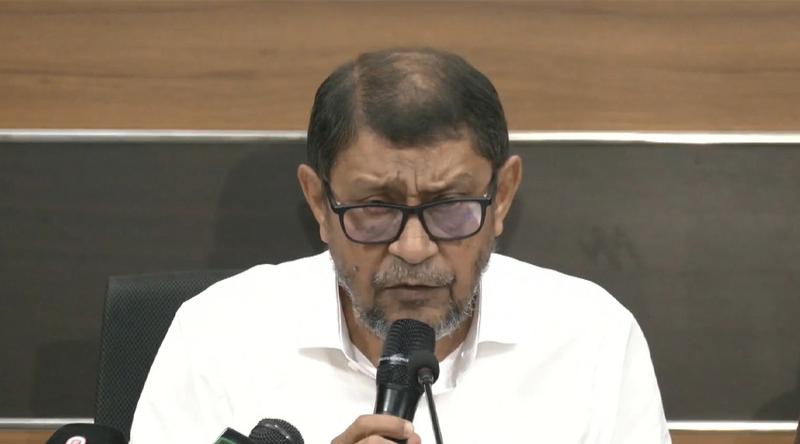 বেসরকারি হাসপাতালে ডেঙ্গু পরীক্ষায় ৮০ শতাংশ ছাড়, ডাক্তারের ফি না নেয়ার নির্দেশ স্বাস্থ্যমন্ত্রীর