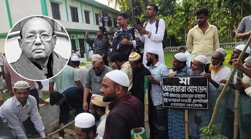 বাবা-মায়ের কবরের পাশে সমাহিত তোফায়েল আহমেদ