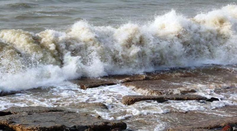 ধেয়ে আসছে মৌসুমি নিম্নচাপ, তাপপ্রবাহের সঙ্গে হানা দিতে পারে বজ্রঝড়