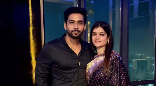 সামাজিক বিয়ের চার মাস পর আইনি বিয়ে সারলেন মধুমিতা