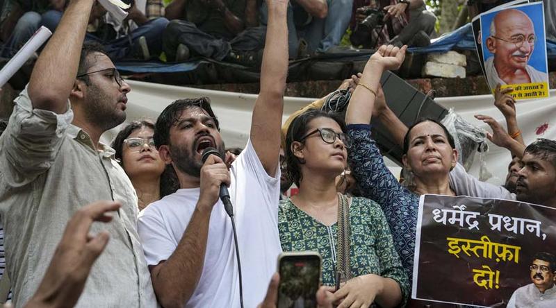 ‘তেলাপোকারা কারও ভয় পায় না’, দিল্লির যন্তর মন্তরে সিজেপি নেতার গর্জন