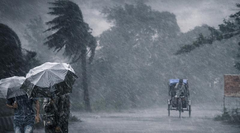 দুপুরের মধ্যে ঢাকাসহ ১৭ অঞ্চলে ৬০ কিমি বেগে ঝড়ের শঙ্কা