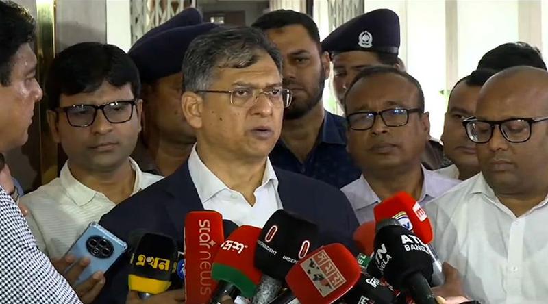 পুশইন ঠেকাতে কূটনৈতিক আলোচনা চলছে, সীমান্তে বিজিবি সতর্ক আছে: স্বরাষ্ট্রমন্ত্রী