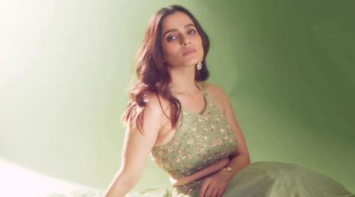 শুটিংয়ে অস্বস্তিকর অভিজ্ঞতার কথা জানালেন অভিনেত্রী