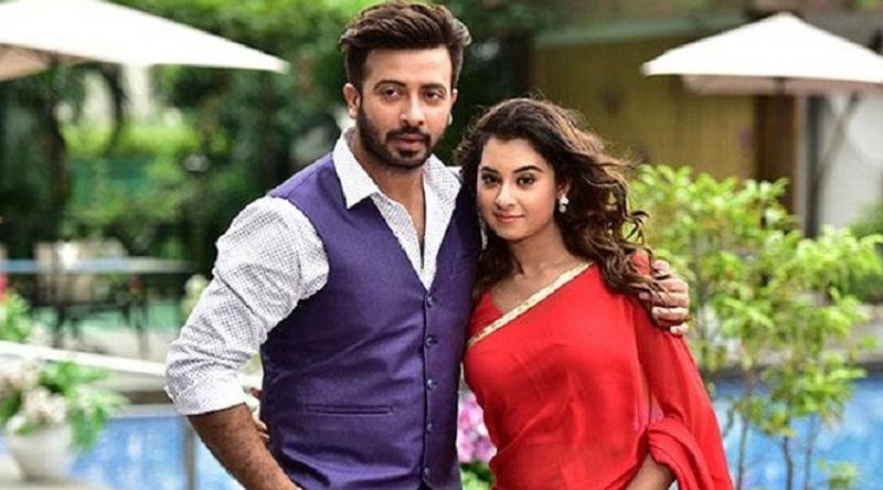 ‘রাগ ভাঙাতে শাকিবই এগিয়ে আসেন’, বলেছিলেন বুবলী