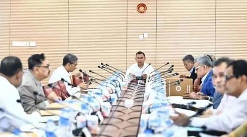 প্রকল্পের মেয়াদ ও ব্যয় বৃদ্ধিতে বিরক্ত প্রধানমন্ত্রী
