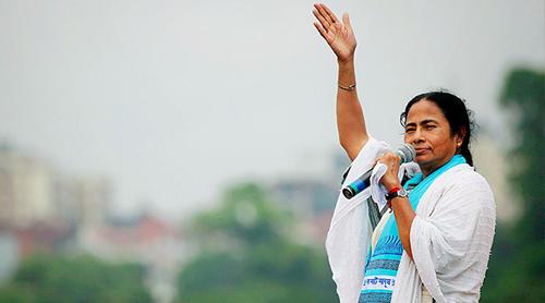 মমতা ব্যানার্জীর বাড়িতে সিআইডির তল্লাশি