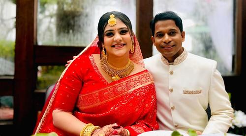 দীপ্তির সেই ভাইরাল পোস্টে স্বামীকে নিয়ে কী লিখেছিলেন?