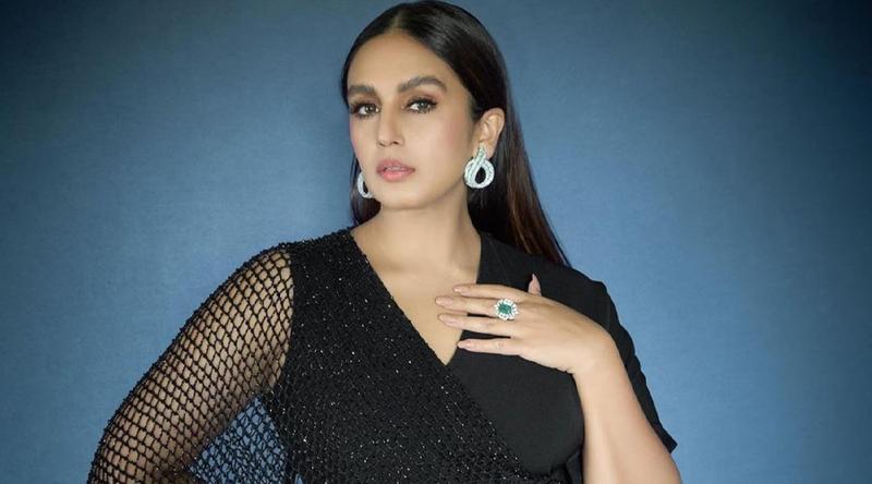 হিটওম্যান’ চরিত্রে চমকে দিলেন হুমা কুরেশি