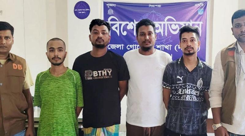 ঢাকায় নিষিদ্ধ ছাত্রলীগের ৪ নেতাকর্মী গ্রেপ্তার