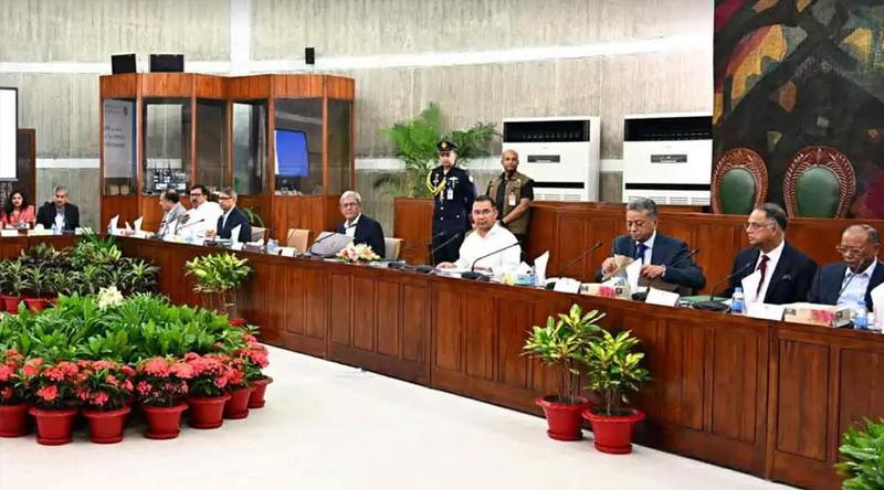 প্রস্তাবিত বাজেট অনুমোদনে চলছে মন্ত্রিসভার বিশেষ বৈঠক