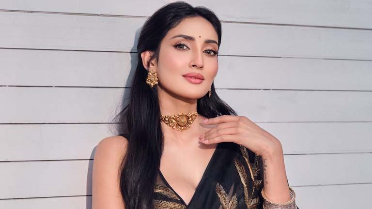 আমার কাজের জায়গায় কেউ আমার প্রতিদ্বন্দ্বী নয় : মিথিলা
