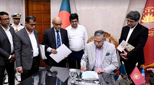 জাতীয় বাজেটের প্রস্তাবিত অর্থবিলে স্বাক্ষর করলেন রাষ্ট্রপতি