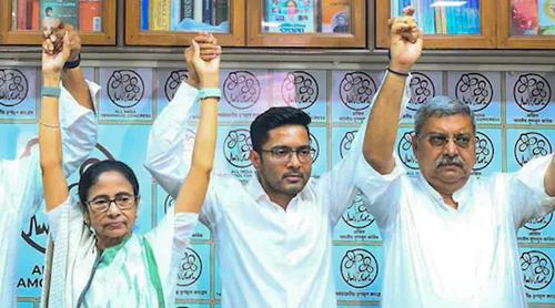 ‘অভিষেক না আমি, সিদ্ধান্ত নিতে হবে মমতাকে’