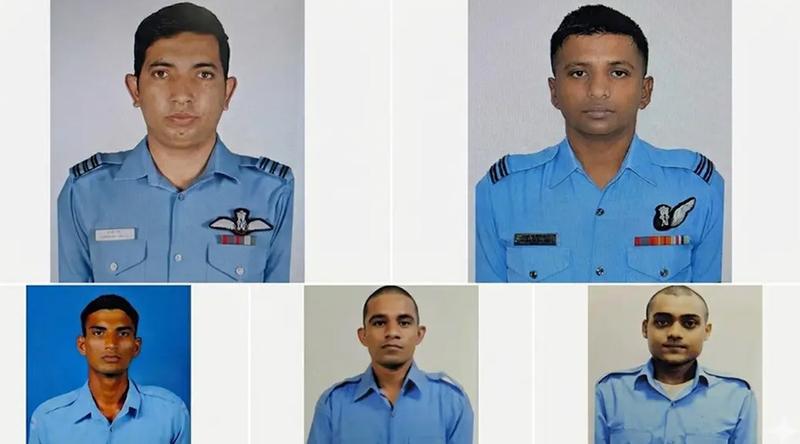 ভারতের বিমানবাহিনীর বিমান বিধ্বস্ত হয়ে প্রাণ গেল ৫ সেনার