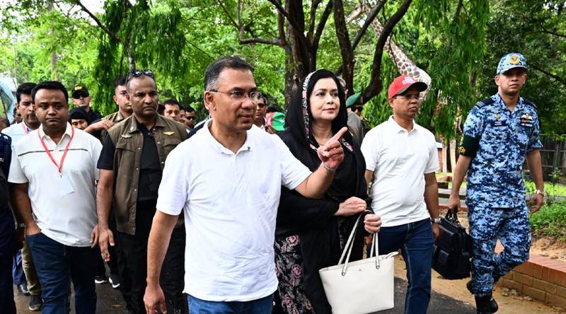 ডুলাহাজারা সাফারি পার্ক পরিদর্শন করলেন প্রধানমন্ত্রী, সঙ্গে ছিলেন সহধর্মিণী